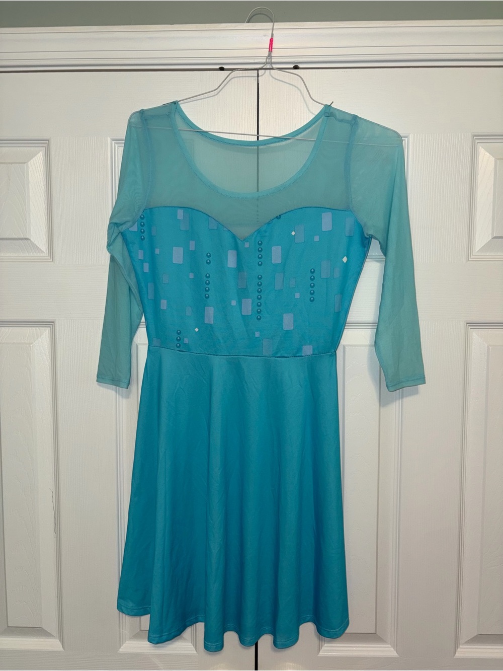 Disney Frozen Elsa Blue Fit & Flare Mesh 3/4 Sleeve Knee Dress women’s small/med